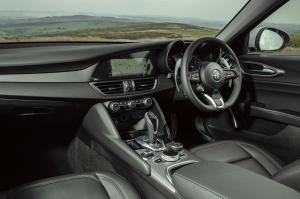 Alfa Romeo Giulia Sprint 2020 года  (UK)
